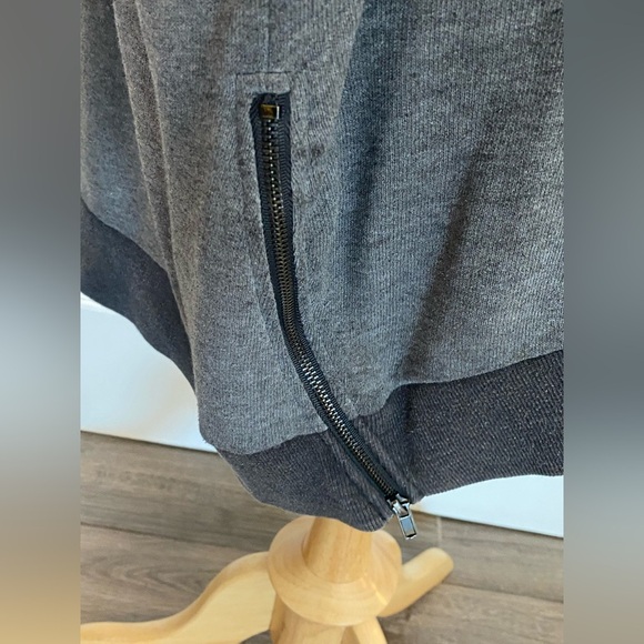 Torrid 3 Gray Zipper Side Sweatshirt - Picture 6 of 12